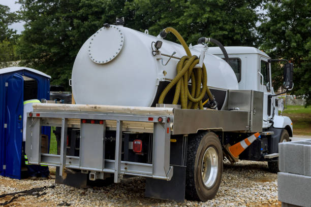 Best Portable restroom trailer rental  in Morton, WA